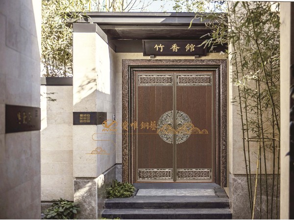 合理定制銅大門的時候應(yīng)該注意哪些問題呢？