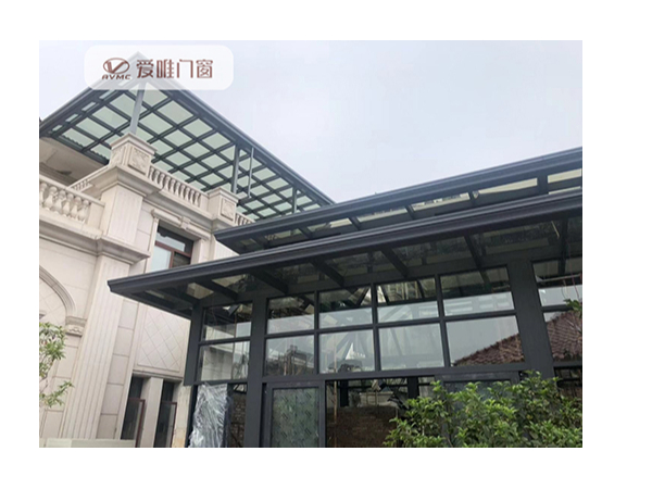 您知道陽光房設(shè)計的時候需要注意什么問題。